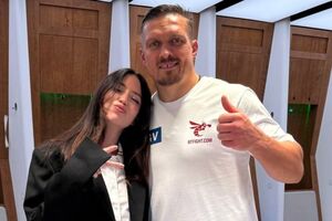 Дорофеева поддержала Усика