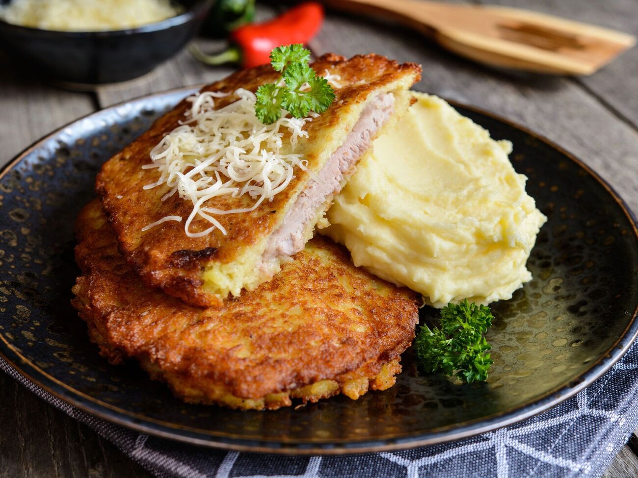 Сыр – основа панировки для этого блюда