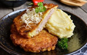 Сыр – основа панировки для этого блюда