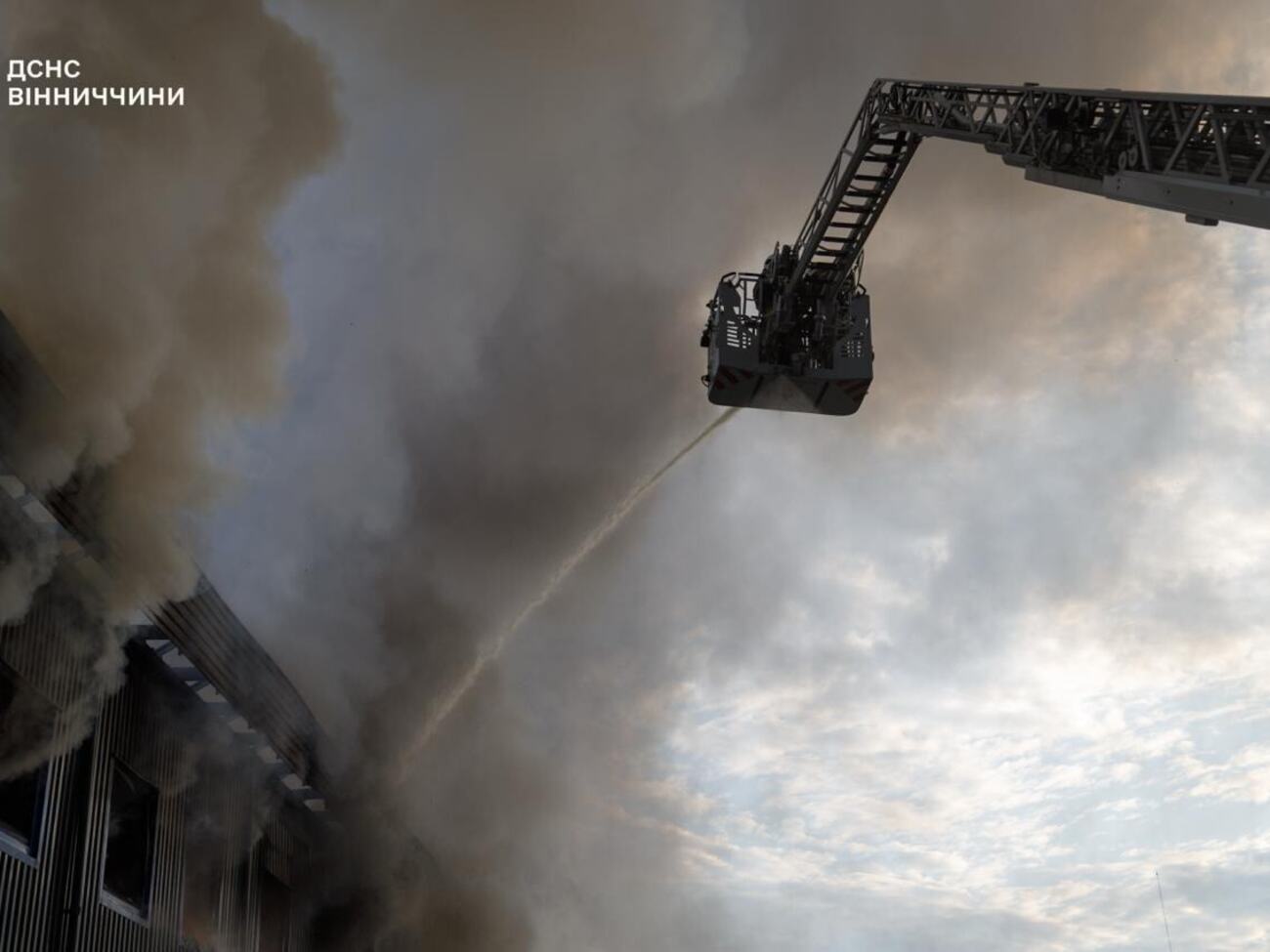 ГСЧС сообщала о пожарах на двух предприятиях