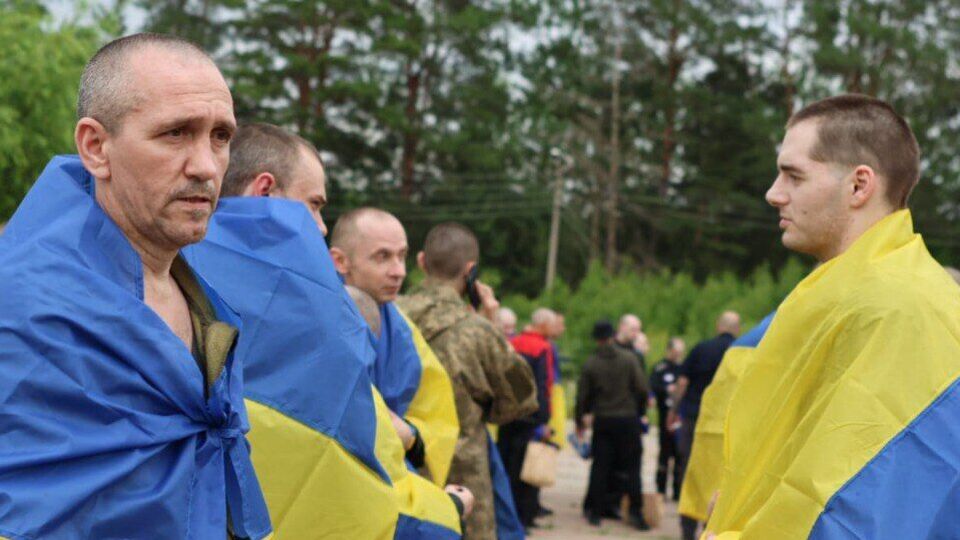 Звільнені військовополонені під час одного з обмінів