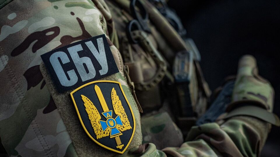 Сотрудник СБУ хотел взятку за "слив" подозреваемому его дела