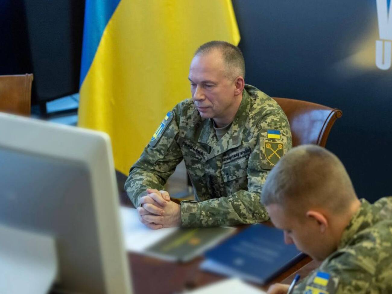 Сырский заявил, что может отжаться 100 раз