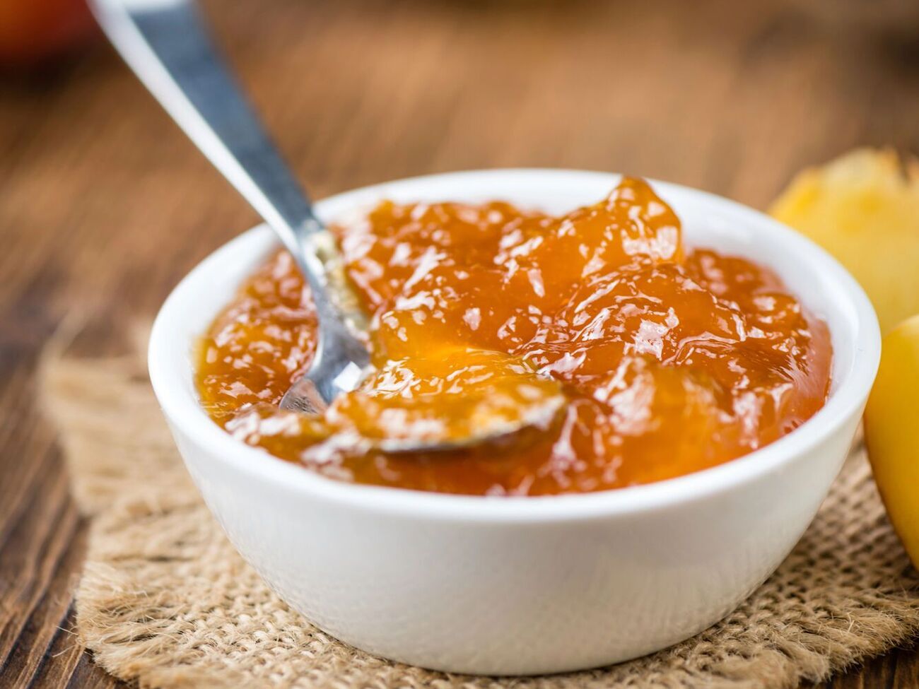 Для повидла понадобится 800 г сахара