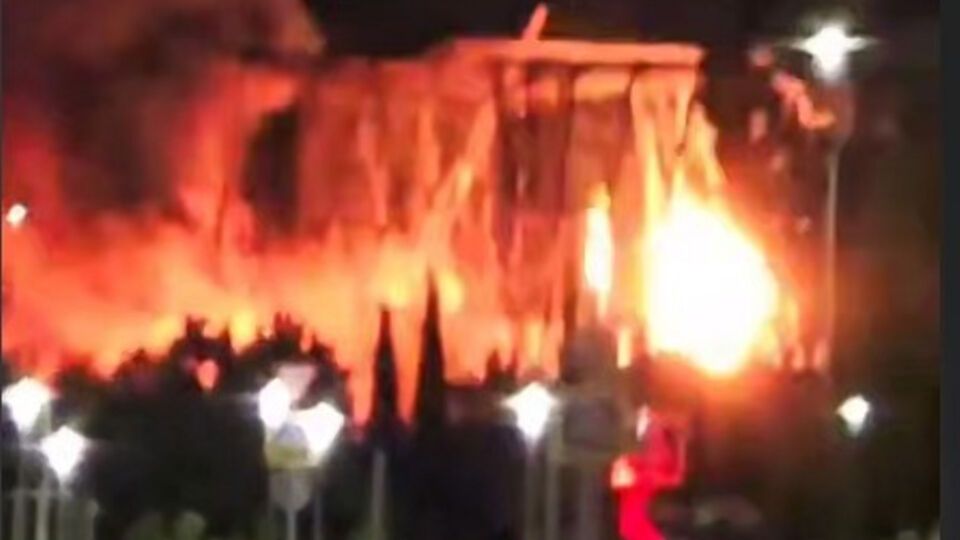 Попали по нефтебазе на улице Таврическая