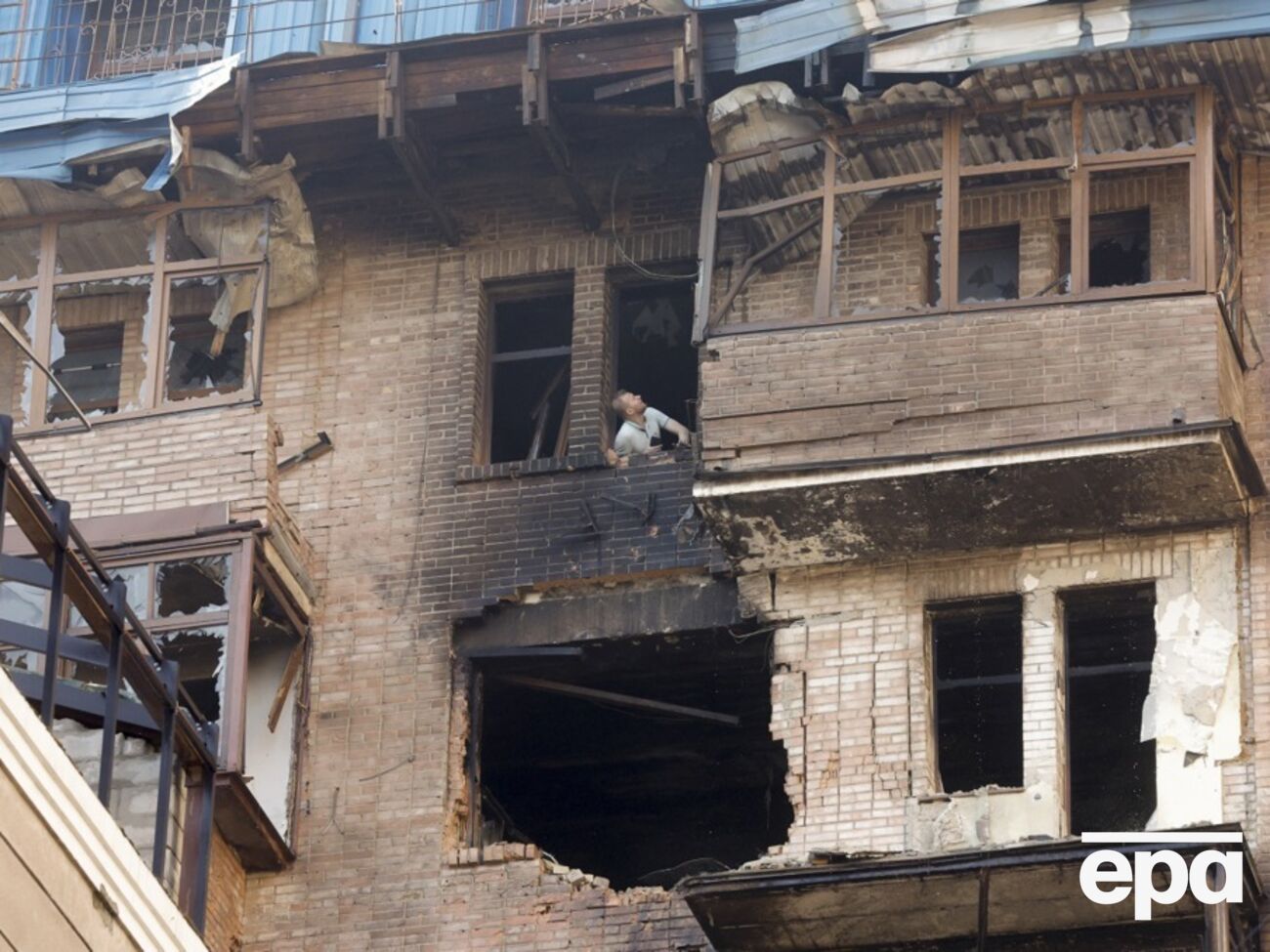 Россияне продолжают бить по Харькову