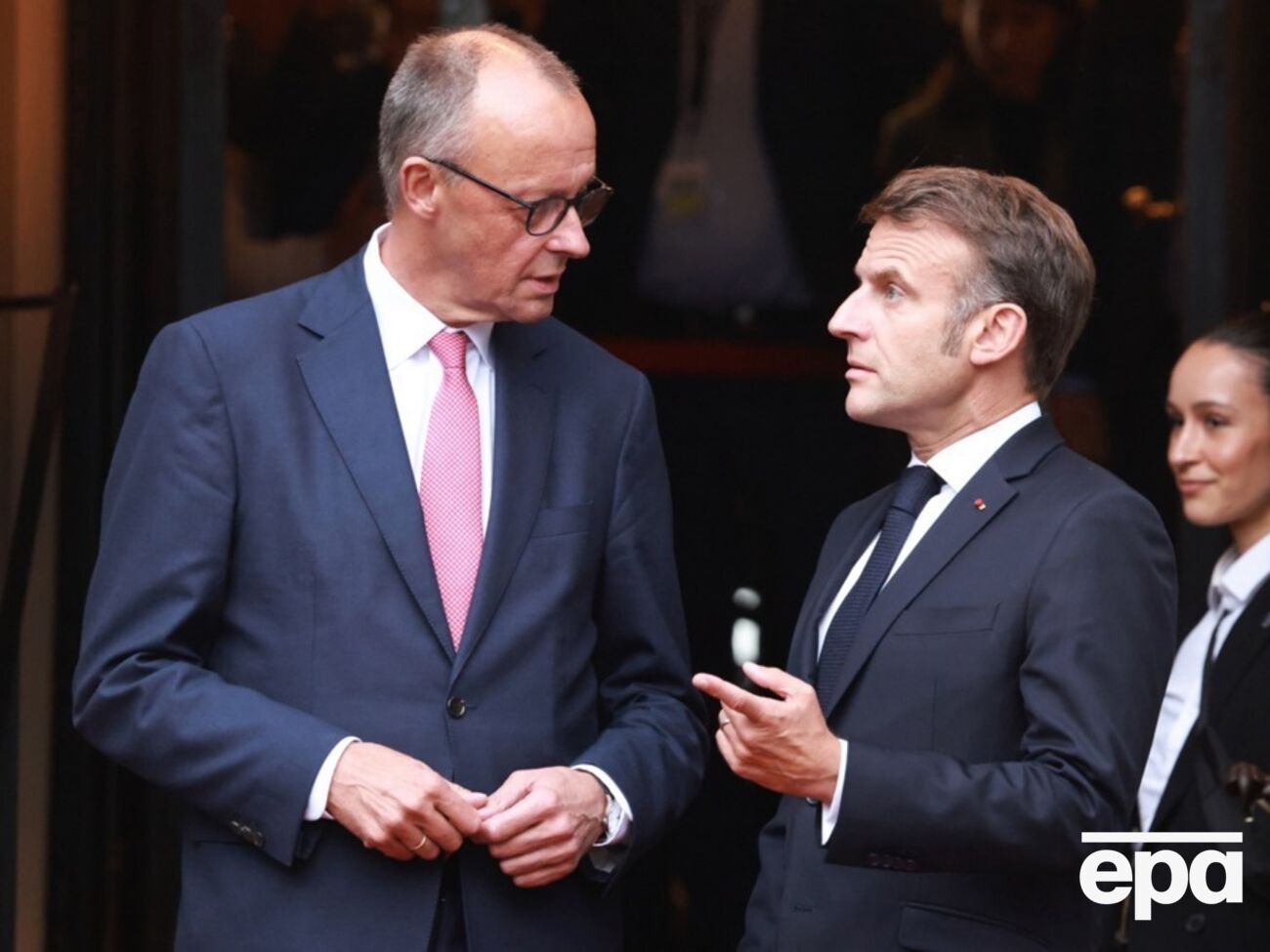 Решение Зеленского ограничить независимость антикоррупционных органов, очевидно, вызвало недовольство у Мерца и Макрона, пишет Bild