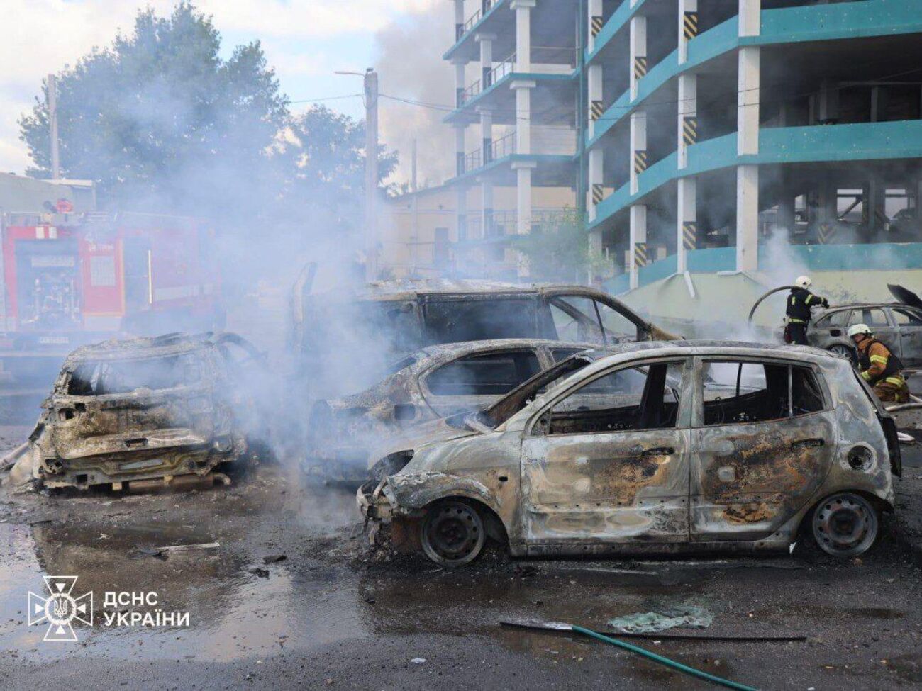 Один КАБ упав біля житлової багатоповерхівки