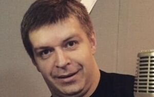 На акции ходит молодежь, которая не всегда успевает включить мозг. Донесите ряд простых мыслей