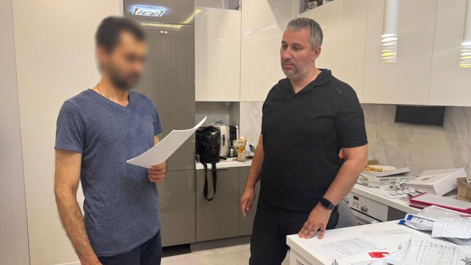 По данным полиции, только во Франции жертвами платформы могли стать более 100 учреждений.