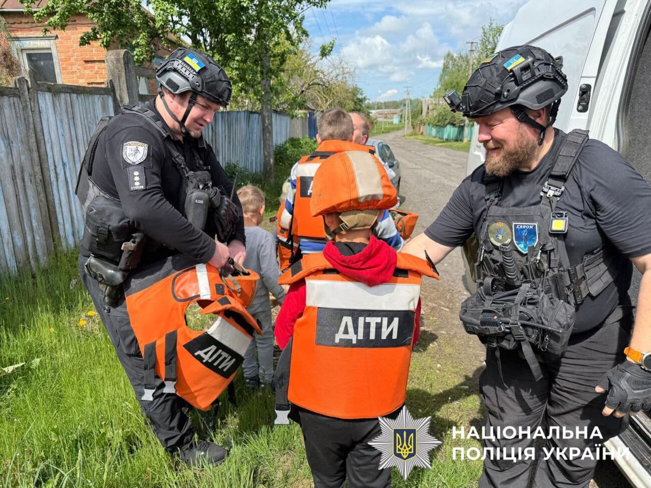 В населенных пунктах Добропольской и Криворожской общин, где объявлена эвакуация, сейчас проживает ориентировочно 928 детей