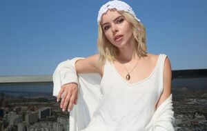 Улітку 2022 року співачка випустила трек "Ванька-встанька", в якому висміяла російських окупантів