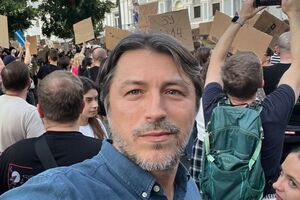 Акции – "управляемые из Кремля", потому что тревог не было во время них. Ну все, шах и мат