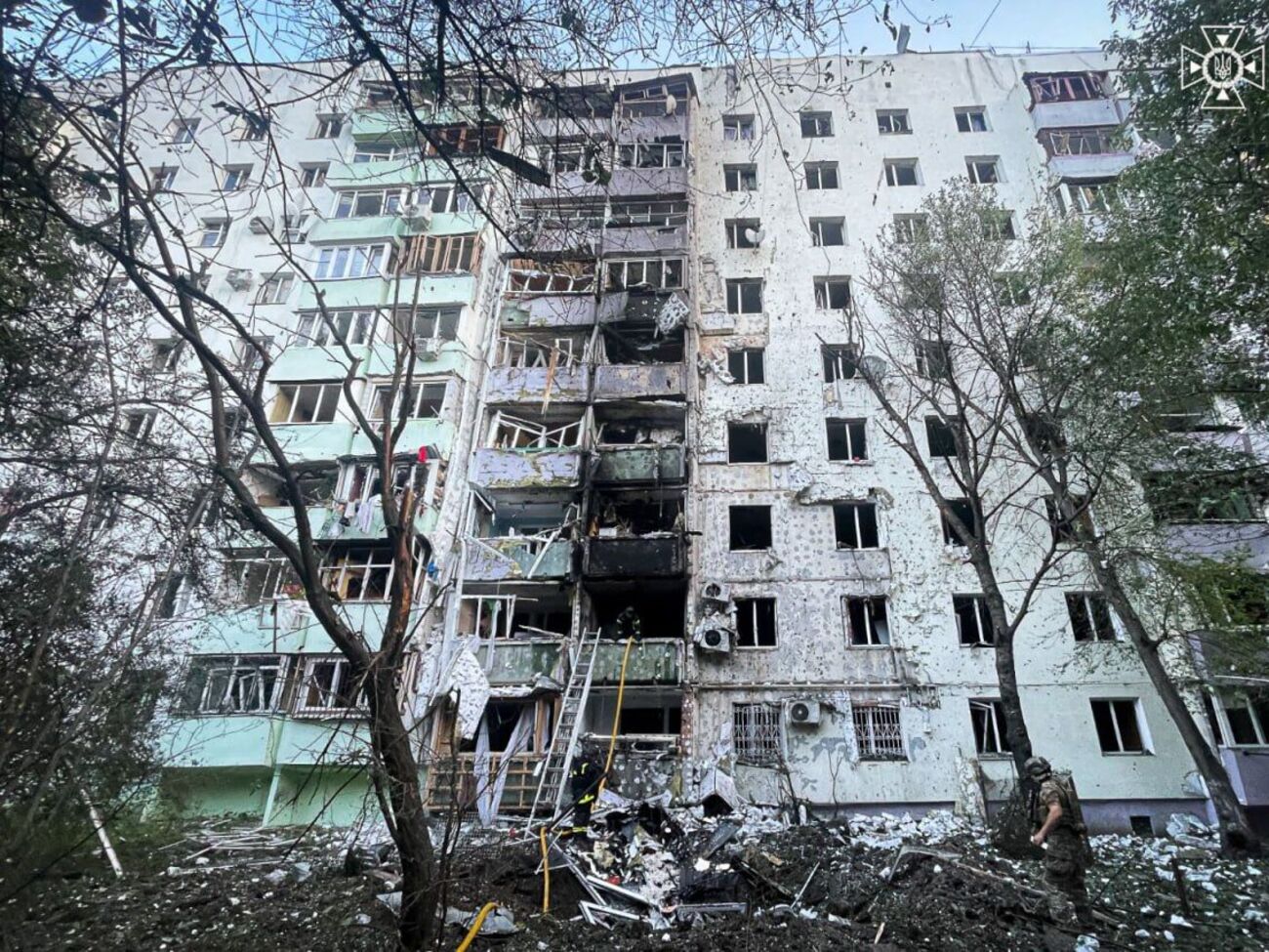 Удары оккупантов по Черновцам унесли жизни двух женщин и двух мужчин