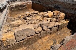 Хаджибейський замок був розташований між пам'ятником Дюку де Рішельє, фунікулером і будинком №8 на Приморському бульварі