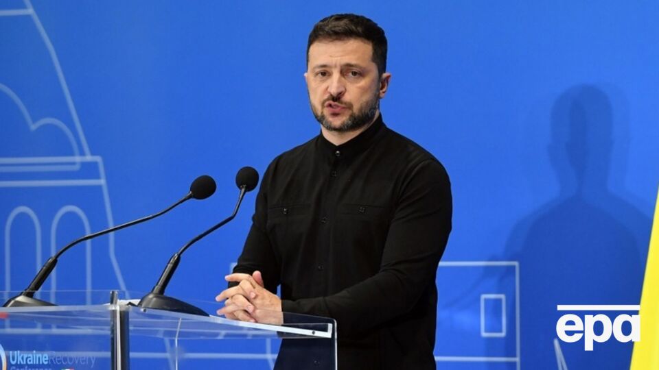 Зеленский: Продолжаются наши активные действия на Сумщине, и я благодарен каждому подразделению, которое постепенно вытесняет российские силы