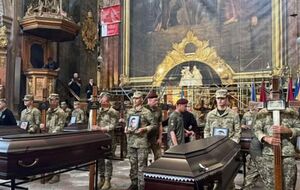 Прощання із 12 українськими військовими відбулося 25 липня в Гарнізонному храмі апостолів Петра і Павла у Львові