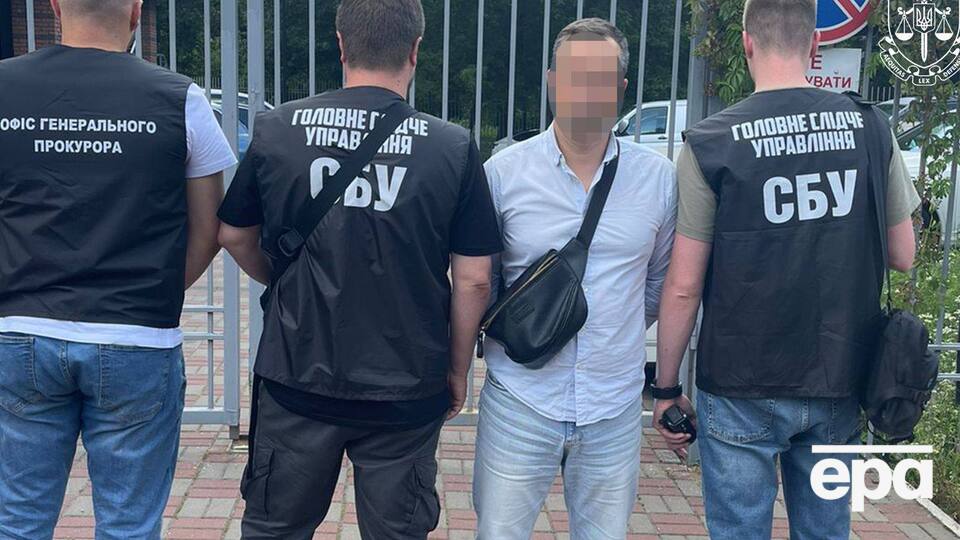По данным следствия, во время получения неправомерной выгоды фигуранта задержали