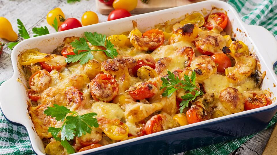 Для запеканки понадобятся два–три кабачка