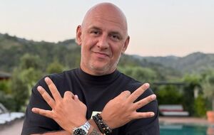 Потап повідомив, що прилетів до Юрмали з Амстердама