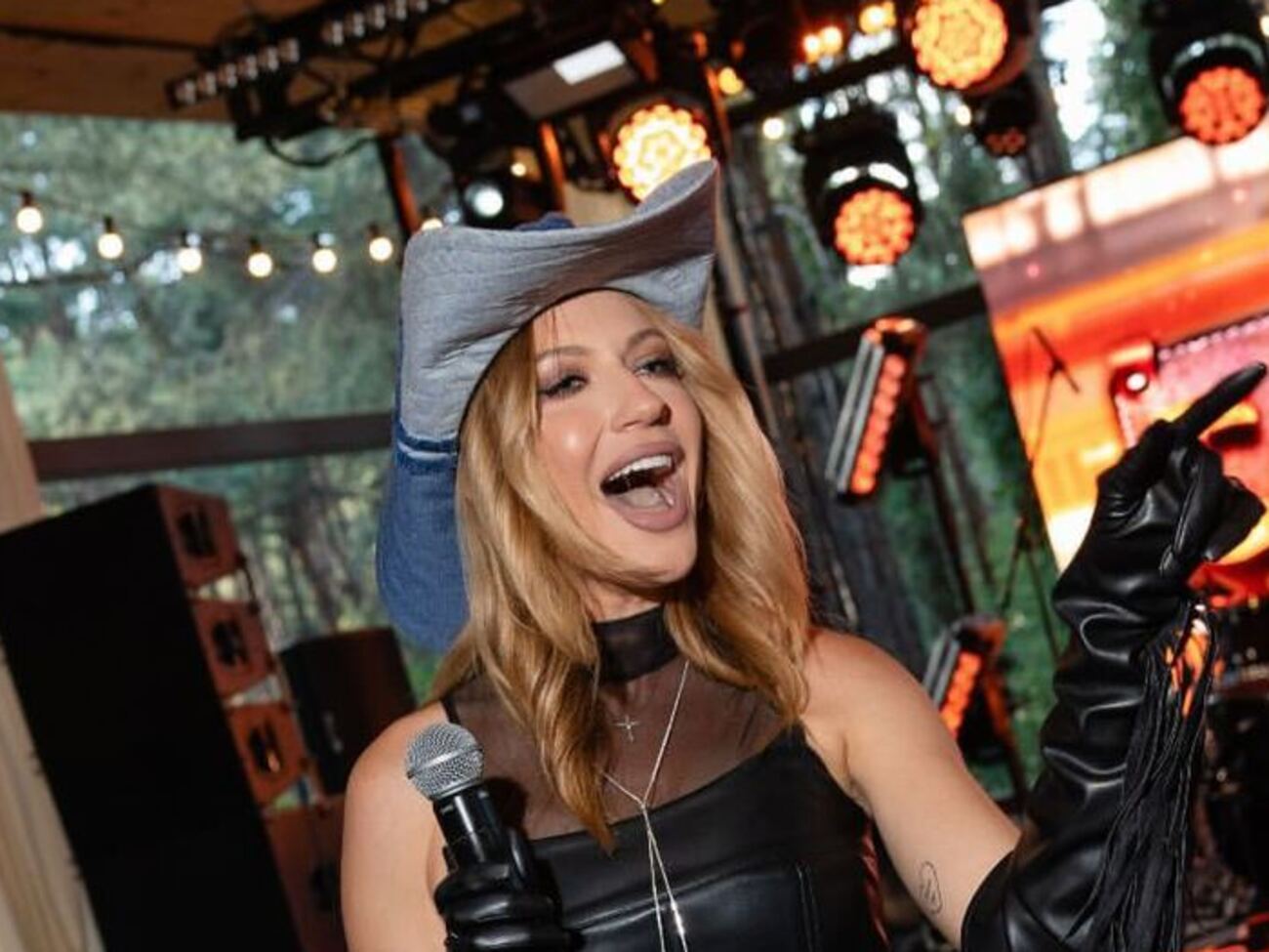 Нікітюк уперше після народження первістка вийшла на роботу