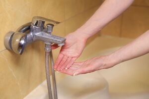 В Донецке дают воду макссимум раз в несколько дней