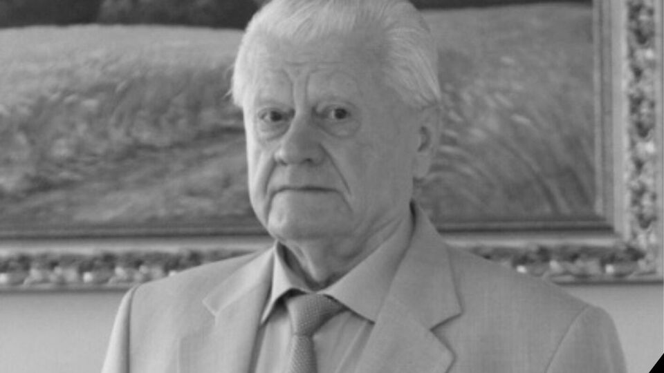 Яковишин розповідав, що хотів би бути похованим у мавзолеї, який він побудував приблизно за $3 млн