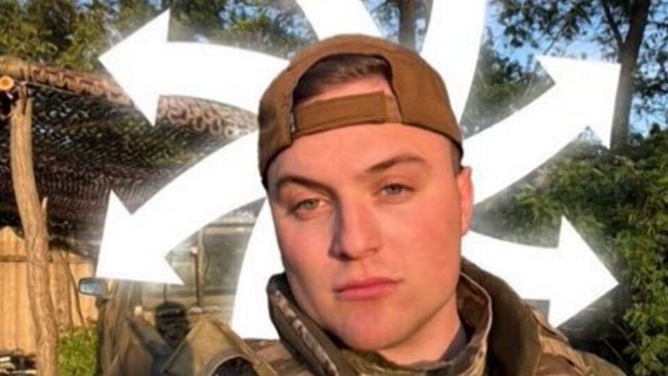 Шрамма обвиняют в поведении, которое "нанесло чрезвычайный ущерб партии"