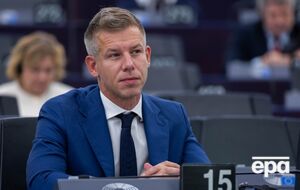 За словами Мадяра, Угорщина мала б щось робити для того, щоб зупинити війну