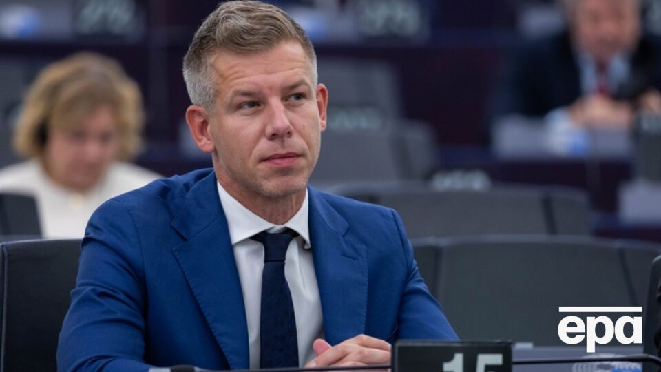 За словами Мадяра, Угорщина мала б щось робити для того, щоб зупинити війну