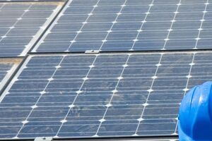 Согласно правительственным планам, до 2030 года 27% электроэнергии страна должна получать из возобновляемых источников