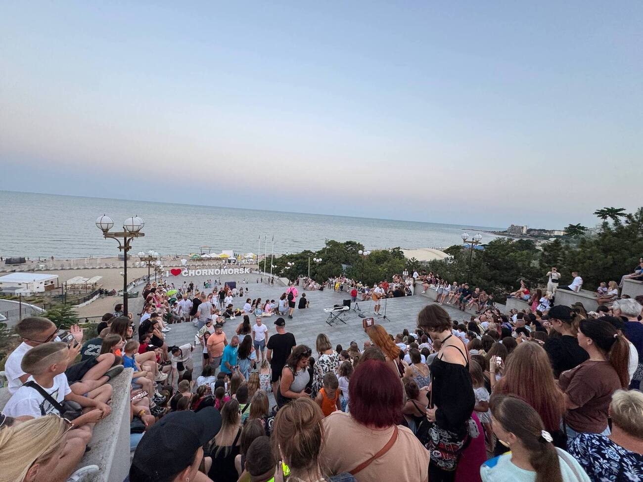 Спасательная служба просит соблюдать правила безопасности и не заходить в воду