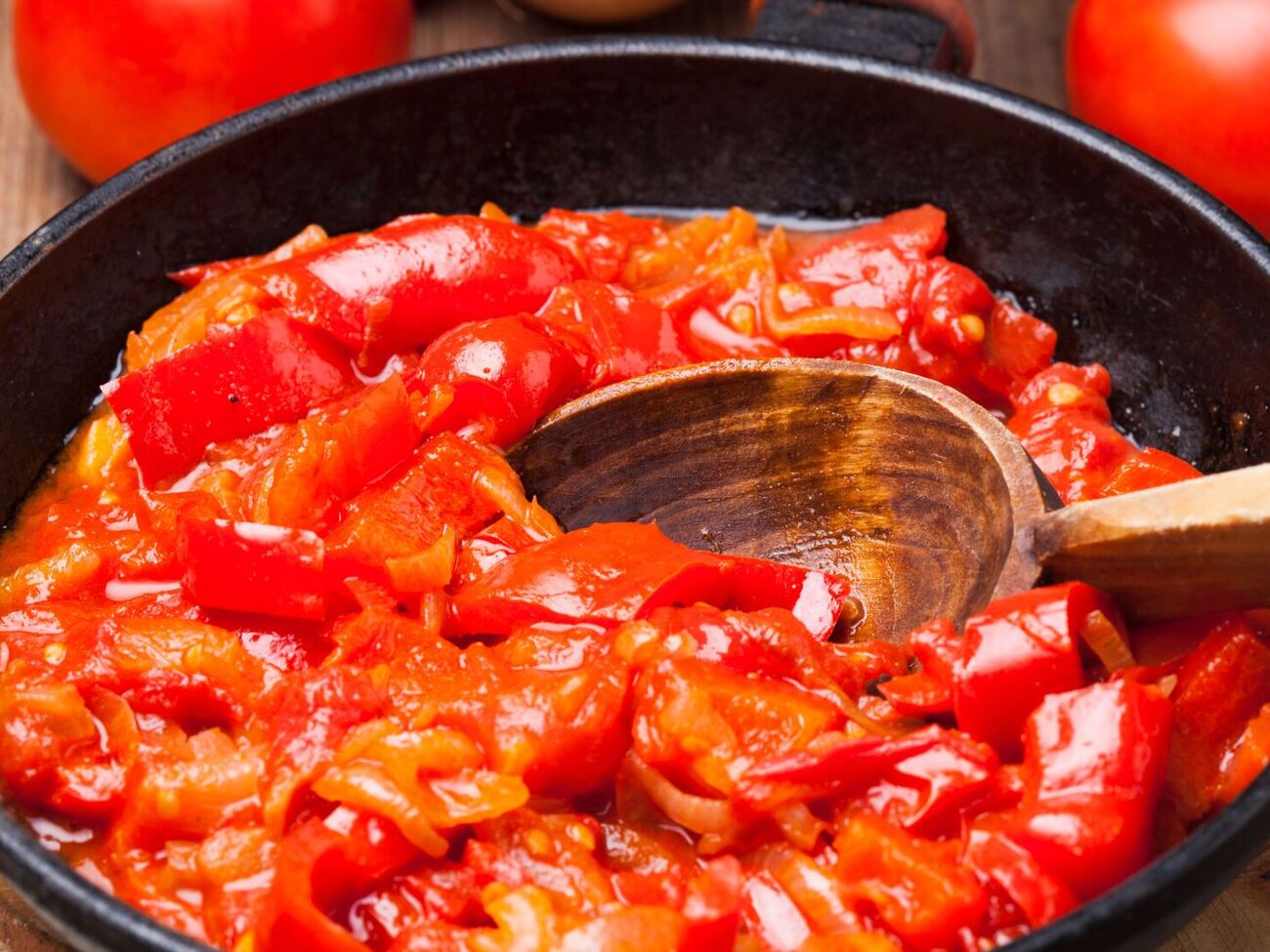 Для лечо знадобиться 1 кг помідорів