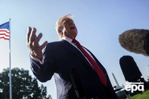 Трамп сейчас возмущен противоречивыми версиями по поводу Эпштейна, которые появляются в Вашингтоне