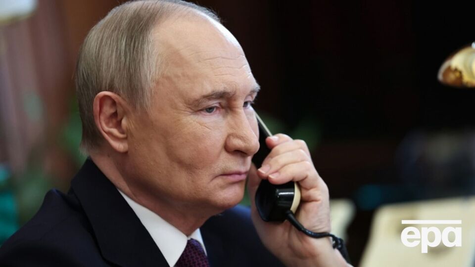 Звонок длился почти час, заявил помощник Путина