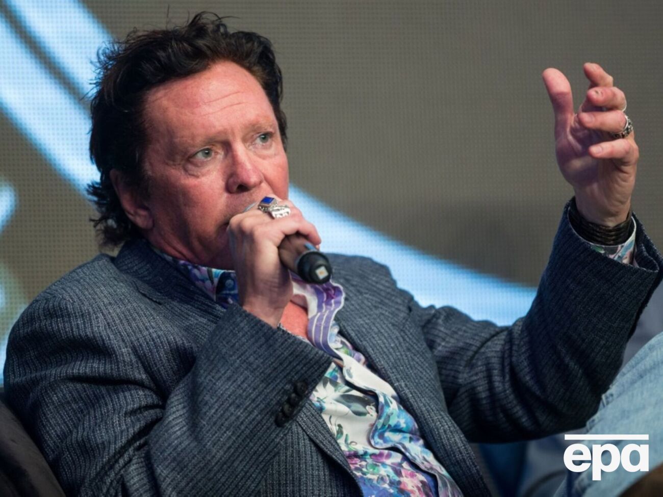 Медсена виявили непритомним співробітники поліції в його будинку