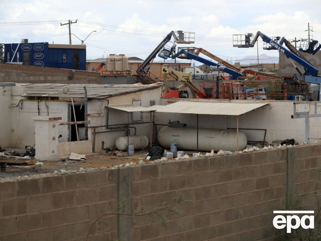 383 тела и еще шесть человеческих останков хранились в ненадлежащих условиях