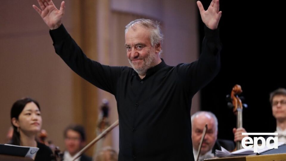 Даже без официальных заявлений и афиш. Концерт Гергиева должен был состояться в пустом театре