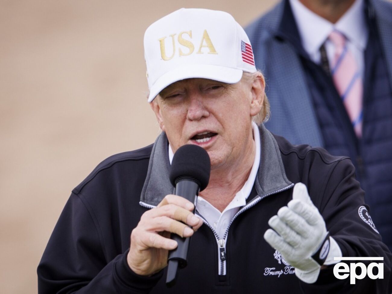 Президент США делает громкие заявления, но его шаги не всегда сопровождаются реальными действиями, подчеркнули в публикации