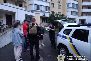 За орієнтуванням патрульні невдовзі розшукали й затримали стрільця