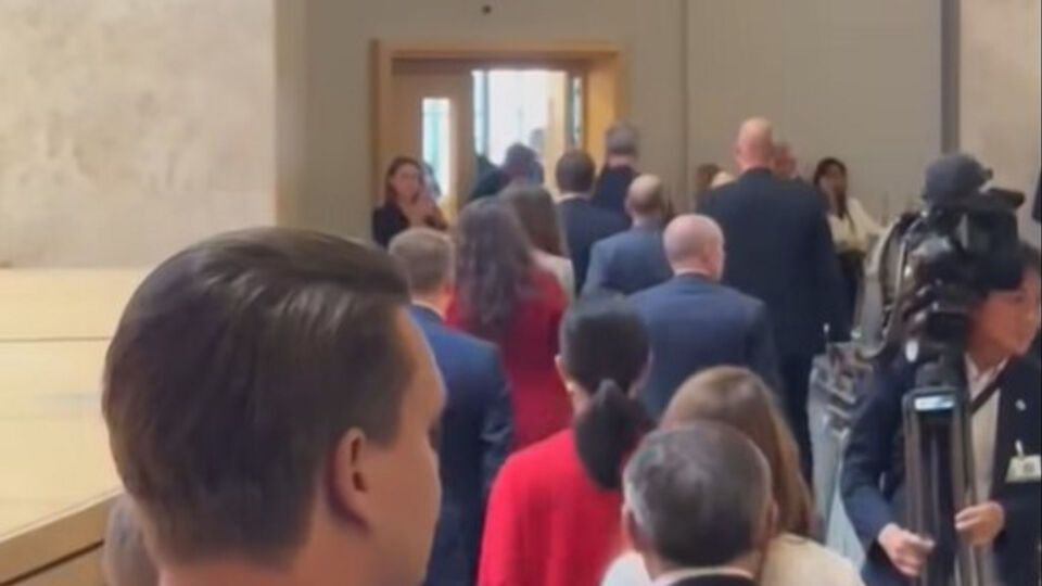 Демарш во время выступления Матвиенко на Всемирной конференции спикеров парламентов в Женеве