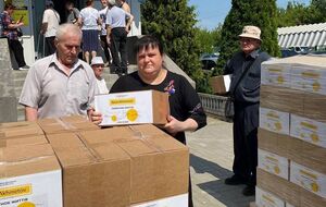 Фонд передал для жителей Украины почти 13,5 млн продуктовых наборов