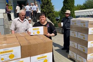 Фонд передав для жителів України майже 13,5 млн продуктових наборів