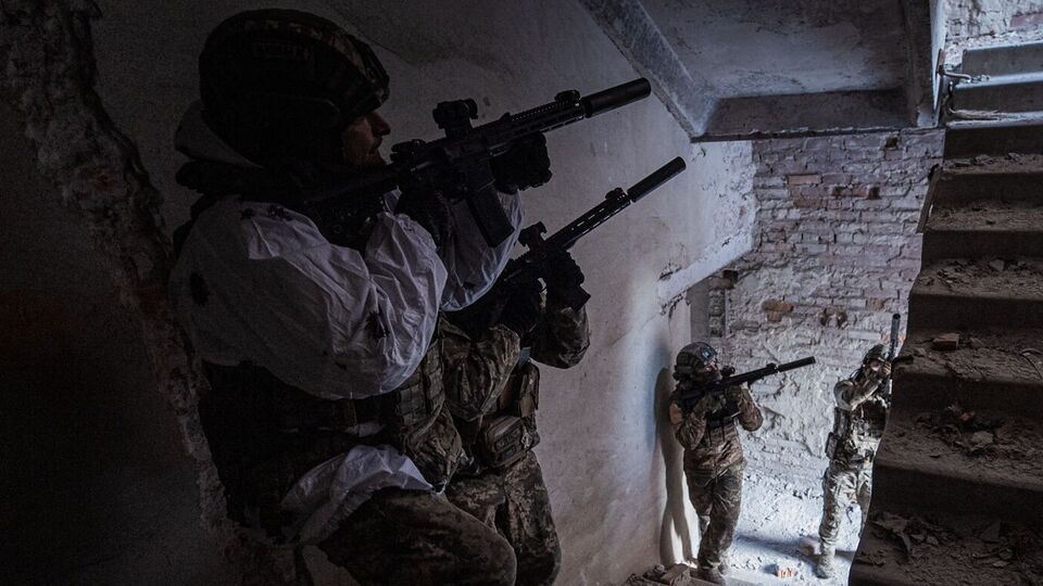 Накануне военные, обороняющие покровское направление, заявили о риске окружения россиянами