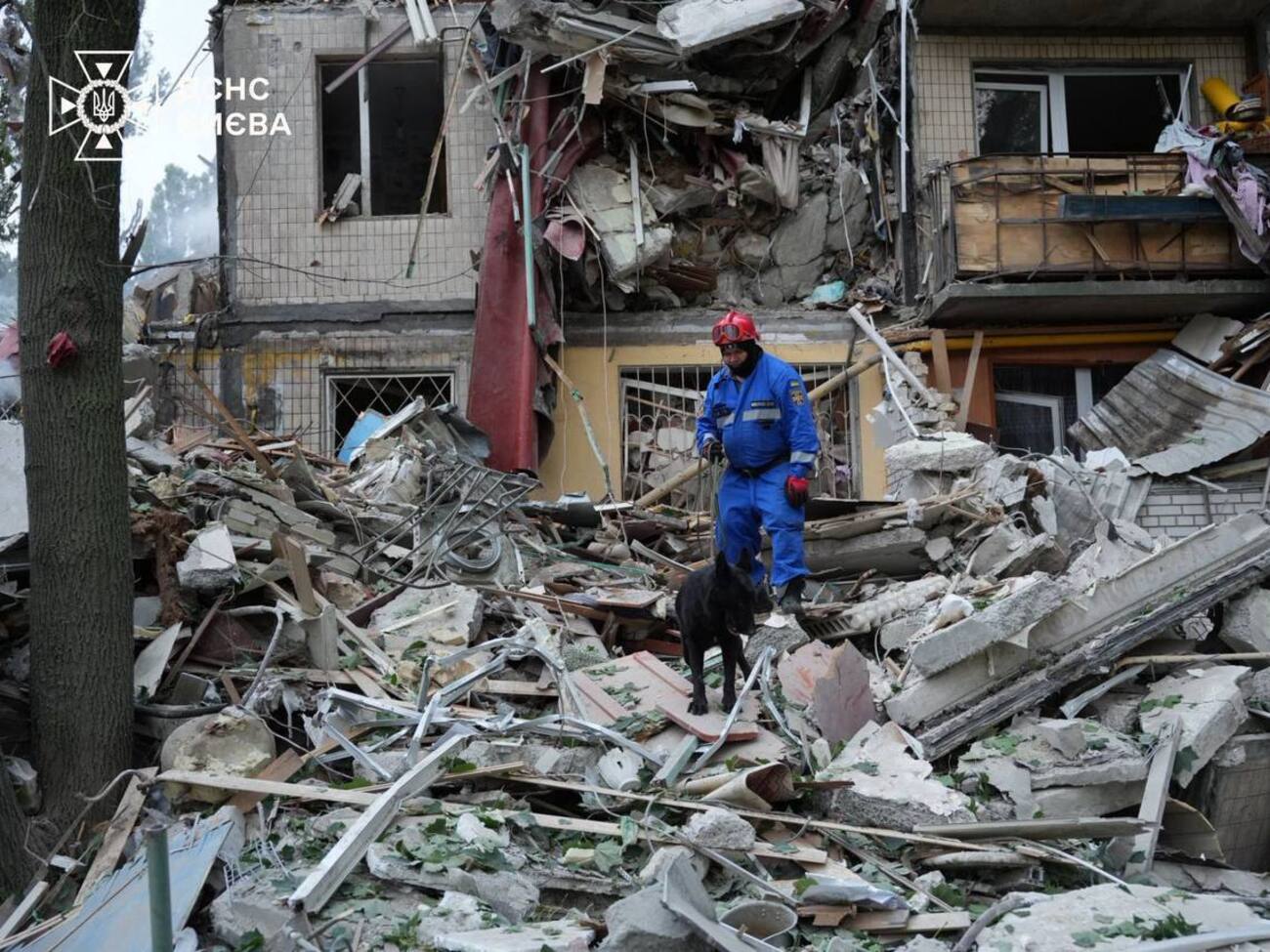 По предварительным данным КГВА, в Киеве сейчас 43 пострадавших, есть одна погибшая