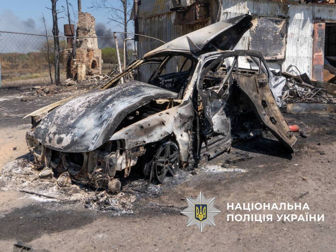 После обстрела села правоохранители и волонтеры смогли уговорить уехать только одного мужчину