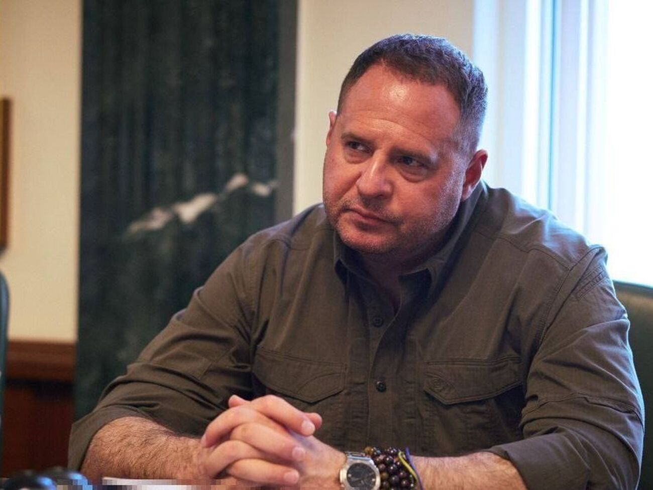 Ермак посоветовал Медведеву фильм "под любимую водку"