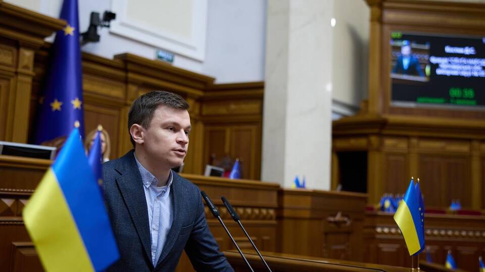 По словам Костюка, его выход из партии – это реакция на голосование нардепов на прошлой неделе