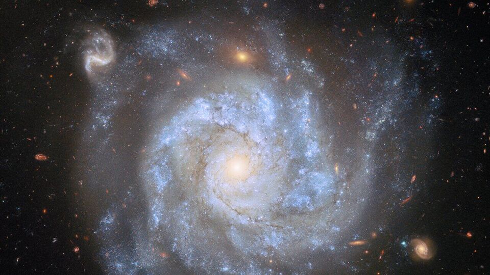 Телескоп не вперше звертає увагу на галактику