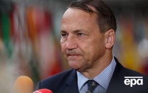 Сікорський закликав Трампа відновити постачання засобів ППО й озброєння Україні